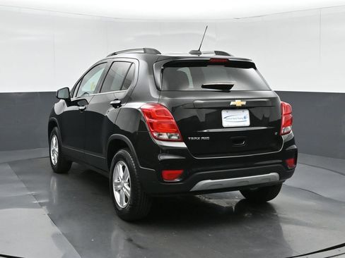 Used 2020 Chevrolet Trax LT w/ LT Convenience Package image 5
