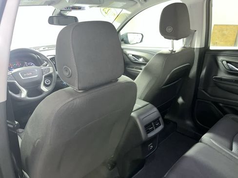 Used 2023 GMC Terrain SLE w/ Driver Convenience Package image 23
