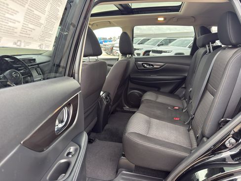 Used 2019 Nissan Rogue SV w/ Sun & Sound Touring Package AWD/4WD image 30