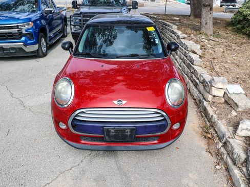 Used 2015 MINI Cooper 2-Door Hardtop image 5