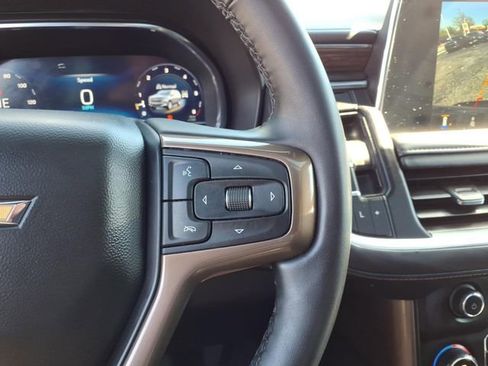 Used 2024 Chevrolet Suburban High Country AWD/4WD image 36