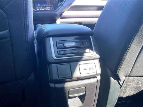 Used 2023 Subaru Ascent Onyx Edition Limited AWD/4WD image 40