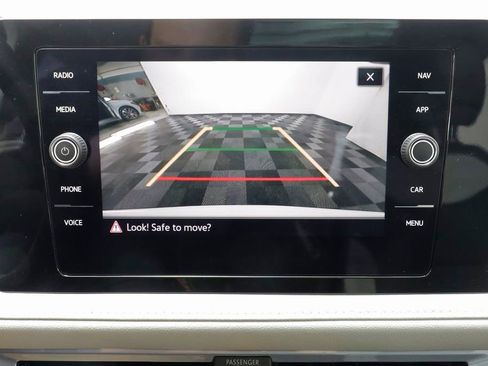 Used 2025 Volkswagen Taos SEL w/ Black Wheel Plus Package image 11