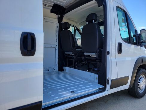 Used 2025 RAM ProMaster 3500 w/ Convenience Group FWD image 14