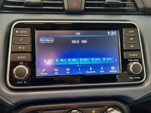 Used 2025 Nissan Versa SV FWD image 21