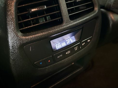 Used 2022 Honda Pilot Sport image 29