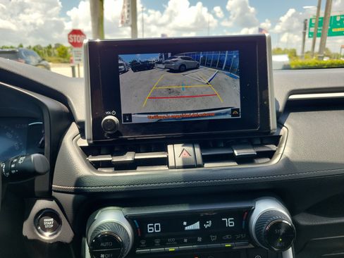 Used 2024 Toyota RAV4 XLE FWD image 11