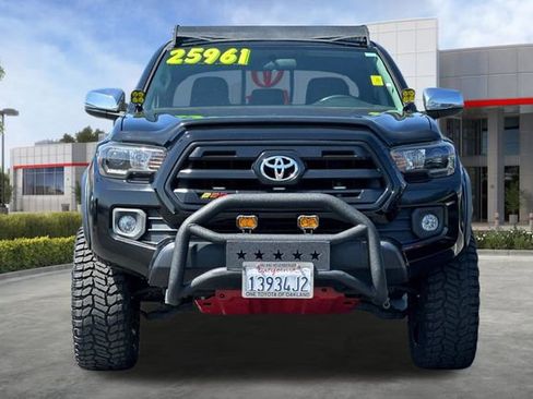 Used 2017 Toyota Tacoma SR w/ SR Convenience Package RWD image 10