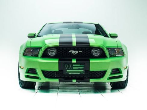 Used 2014 Ford Mustang GT Premium w/ Electronics Package RWD image 6