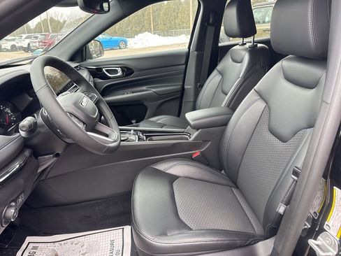 New 2026 Jeep Compass Latitude AWD/4WD image 7