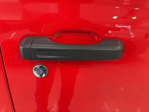 Used 2020 Jeep Wrangler Sport S image 19