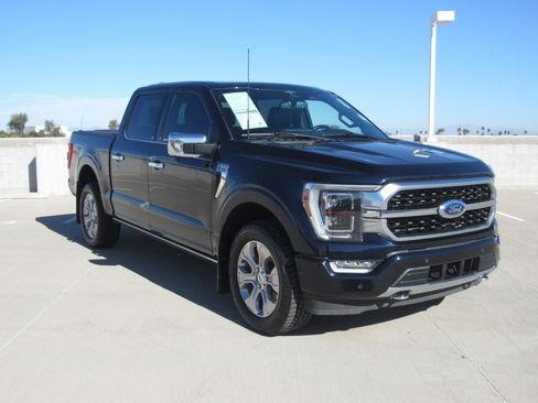 Used 2023 Ford F150 Platinum image 2