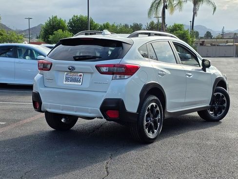 Used 2023 Subaru Crosstrek 2.0i Premium image 5