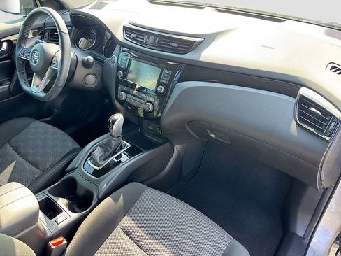 Used 2022 Nissan Rogue Sport SV image 26