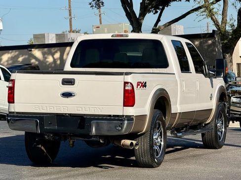 Used 2013 Ford F250 Lariat w/ Lariat Ultimate Pkg image 6