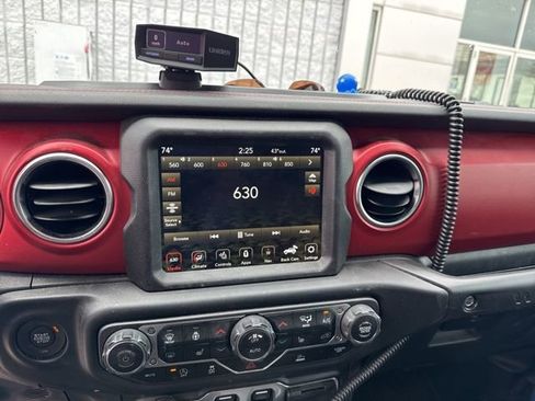 Used 2023 Jeep Wrangler Rubicon w/ Cold Weather Group image 6