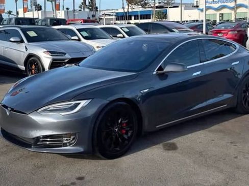 Used 2016 Tesla Model S P90D AWD/4WD image 2