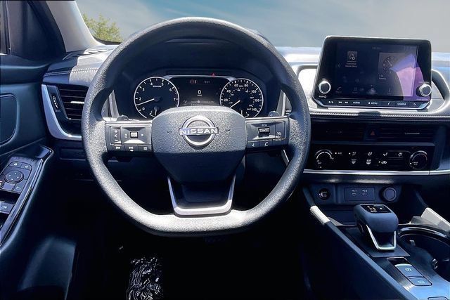 Certified 2026 Nissan Rogue S FWD image 8