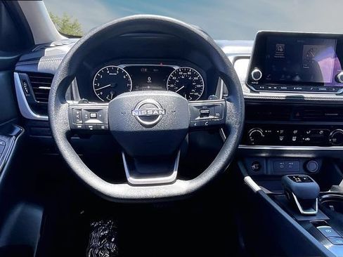 Certified 2026 Nissan Rogue S FWD image 8