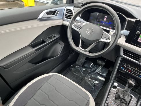 Used 2026 Volkswagen Taos SE AWD/4WD image 39