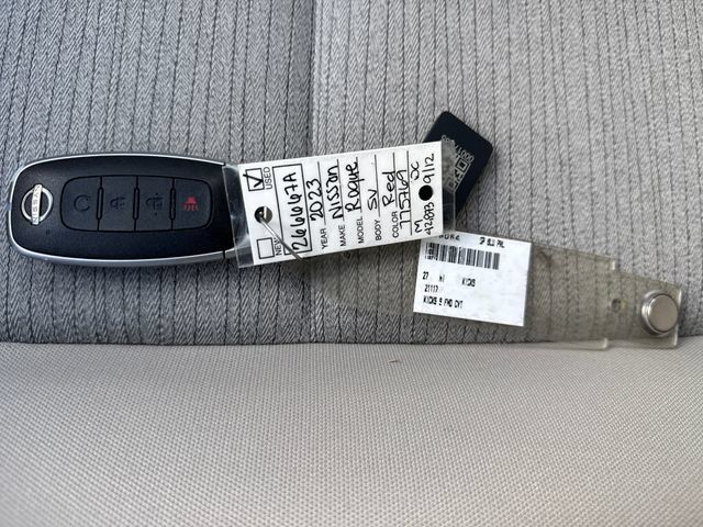 Certified 2023 Nissan Rogue SV FWD image 29