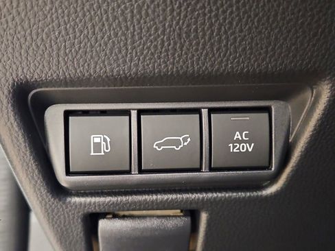 New 2026 Toyota Prius Plug-In Hybrid FWD image 11