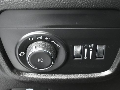 Used 2021 Jeep Grand Cherokee L Limited AWD/4WD image 21