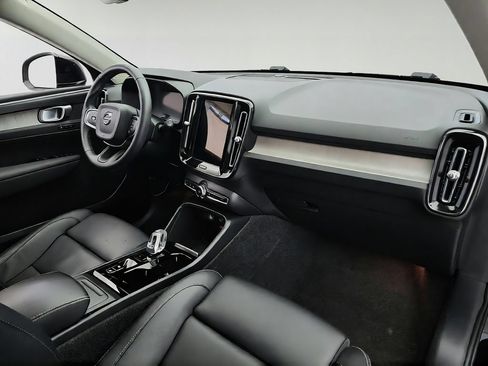 Used 2024 Volvo XC40 B5 Plus AWD/4WD image 26
