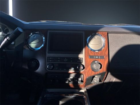 Used 2011 Ford F350 Lariat w/ Lariat Ultimate Pkg image 11