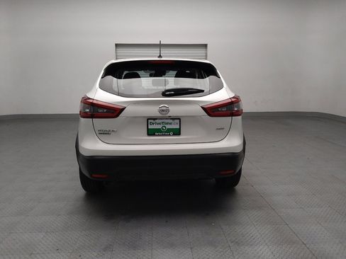 Used 2020 Nissan Rogue Sport S image 6