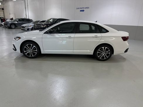 New 2025 Volkswagen Jetta Sport image 5