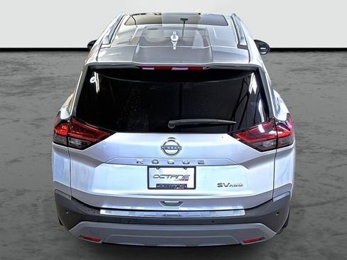 Used 2023 Nissan Rogue SV w/ SV Premium B Package AWD/4WD image 3