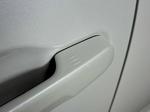 Used 2024 Honda Pilot Touring image 25