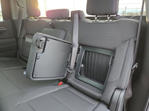 New 2026 GMC Sierra 1500 Elevation image 32