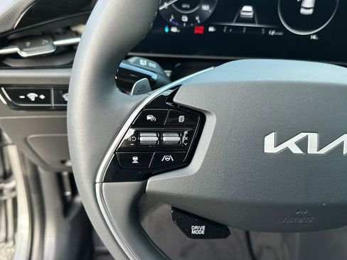 New 2026 Kia Niro Wind FWD image 25