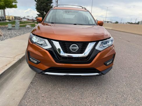 Used 2018 Nissan Rogue SL w/ Premium Package AWD/4WD image 7