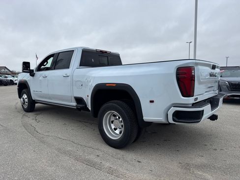 New 2026 GMC Sierra 3500 Denali Ultimate AWD/4WD image 4