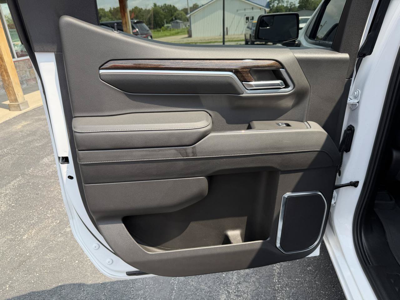 Used 2024 GMC Sierra 1500 Elevation w/ X31 Off-Road Package AWD/4WD image 16