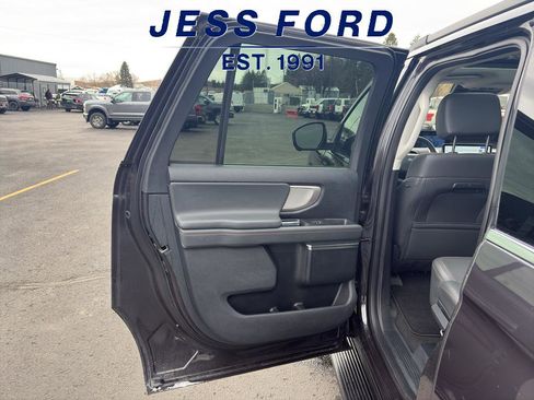 Used 2025 Ford Expedition Max Active image 15