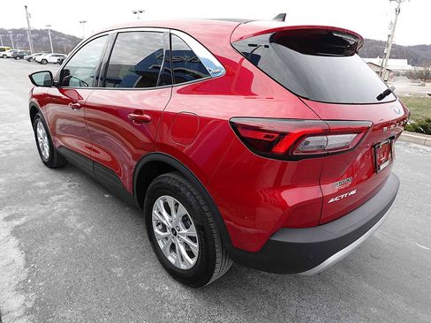 Used 2023 Ford Escape Active w/ Tech Pack #2 AWD/4WD image 5