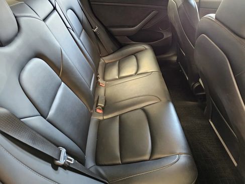 Used 2023 Tesla Model 3 Standard Range RWD image 9