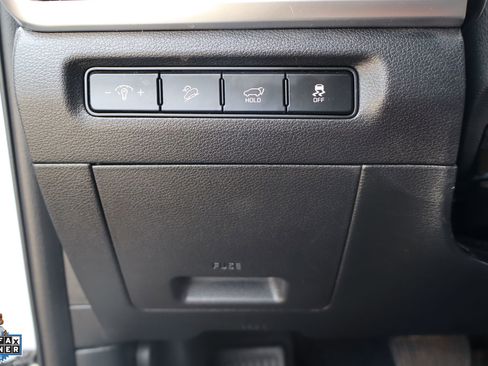 Used 2024 Kia Telluride EX w/ EX Captain's Chair Package FWD image 15