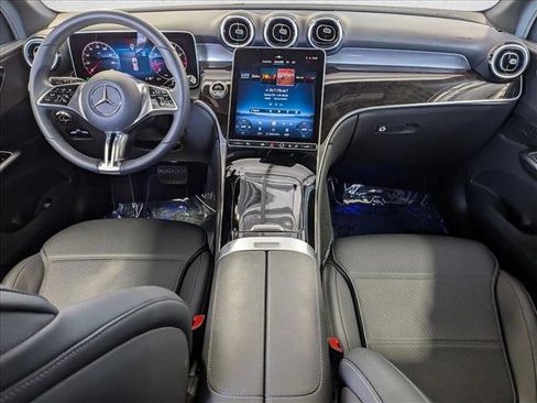 Used 2026 Mercedes-Benz GLC 300 4MATIC image 18
