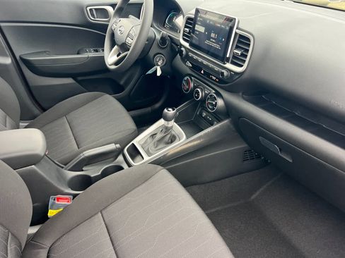 New 2026 Hyundai Venue SE image 16