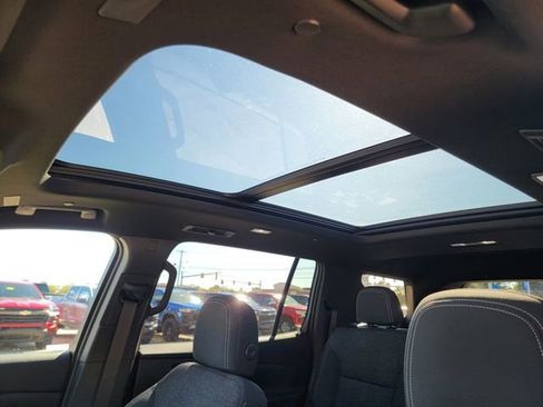 New 2026 Chevrolet Traverse LT w/ Sun and Wheel Package image 34