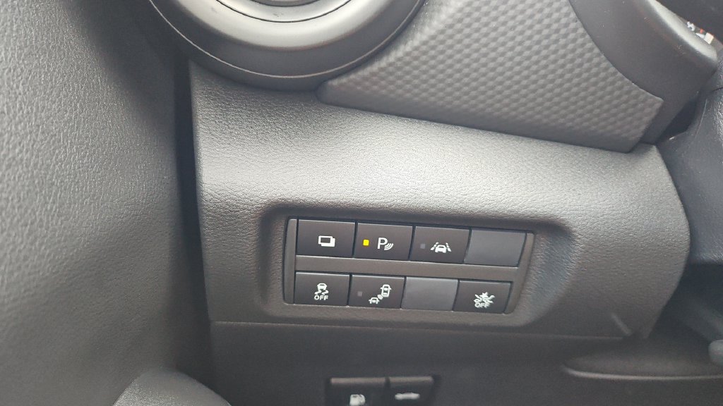 Certified 2025 Nissan Kicks Play S FWD image 7