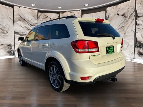 Used 2015 Dodge Journey R/T w/ Flexible Seating Group FWD image 7