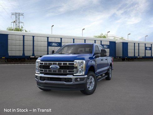 New 2026 Ford F250 XLT w/ FX4 Off-Road Package AWD/4WD image 2