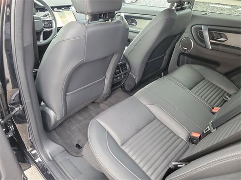 Used 2025 Land Rover Discovery Sport Dynamic SE image 14