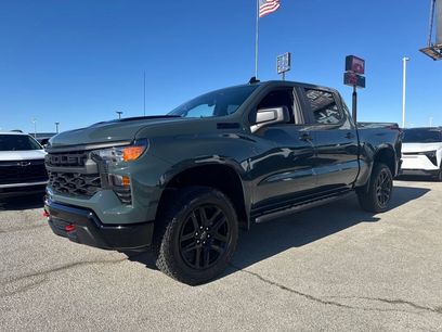 New 2026 Chevrolet Silverado 1500 Custom Trail Boss w/ LPO, Dark Essentials Package